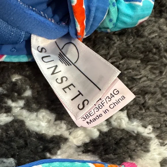 Women’s sunsets festive floral ribbed Elsie top capri bottom bikini 34 G M - Picture 3 of 9